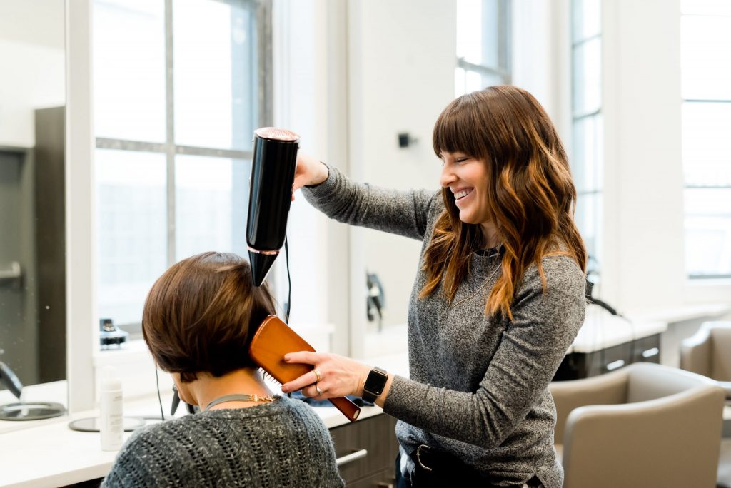Hair Styling Course Online - CourseBees